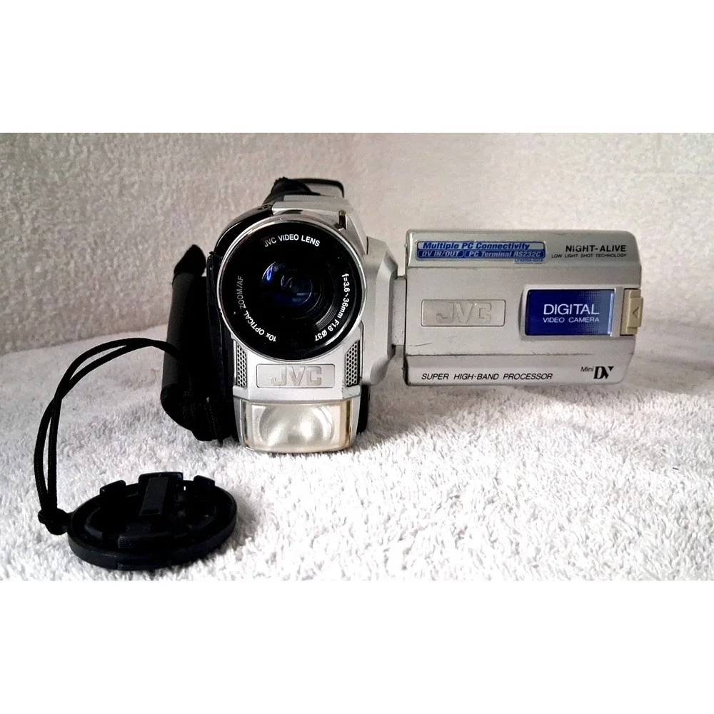 JVC Digital Video Camera with GR-DVL310U Battery *NOTHING TESTED*, CaseLogic Bag